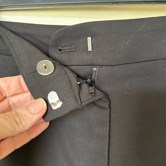 Chico’s “Fabulously Slimming” Black Cropped
Pants- Size 1 (8) - Picture 3 of 7